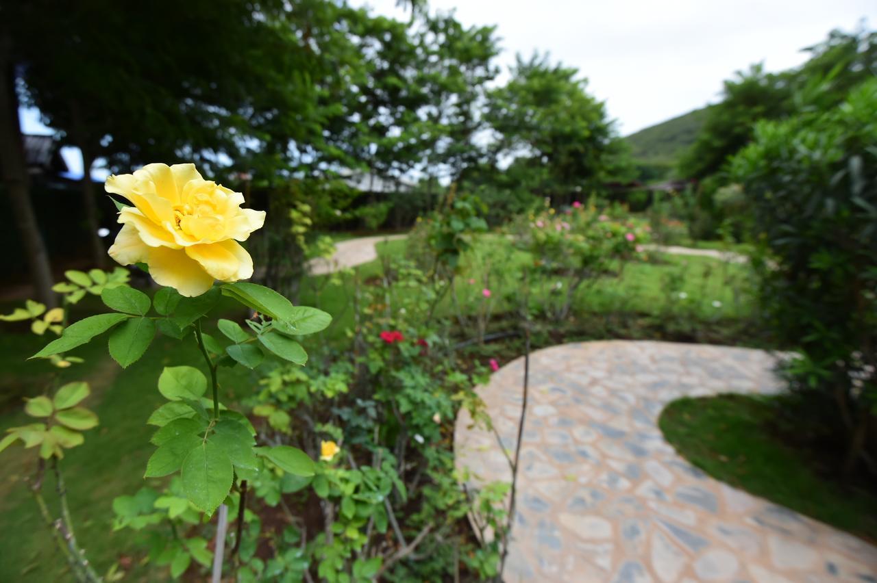 Rose Villa Hote Pak Chong Exteriér fotografie